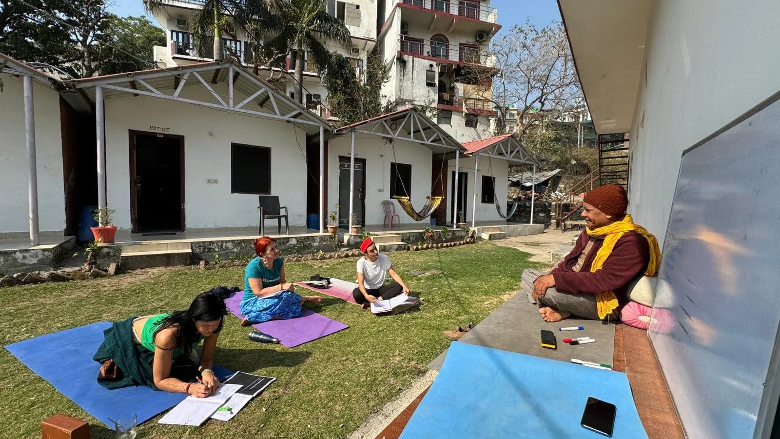 How to Choose the Best Yoga School in Rishikesh